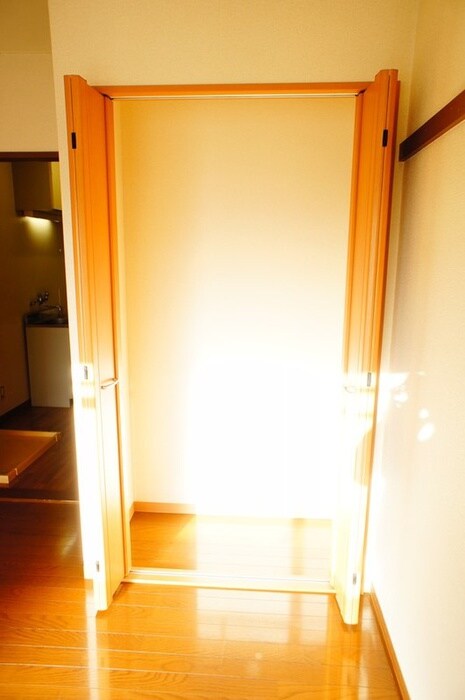 物件内観写真12　(収納)