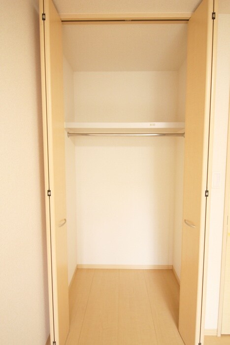 物件内観写真10　(収納)