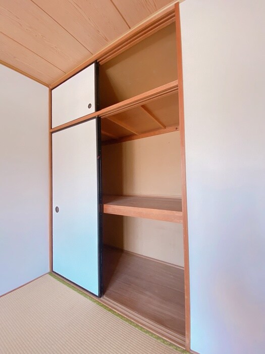 物件内観写真10　(収納)