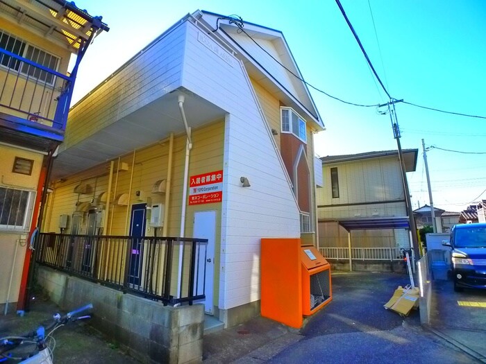 物件外観写真6　(エントランス部分)