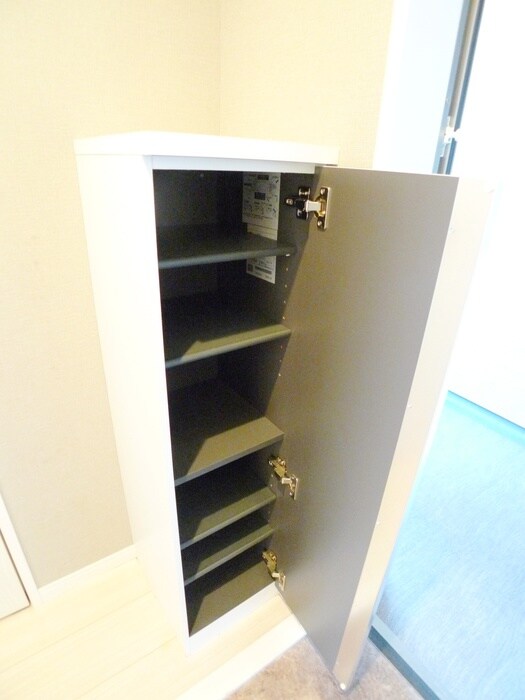 物件内観写真17　(靴箱)