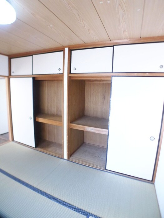 物件内観写真12　(収納)