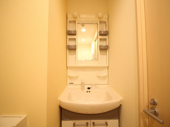 物件内観写真12　(洗面)