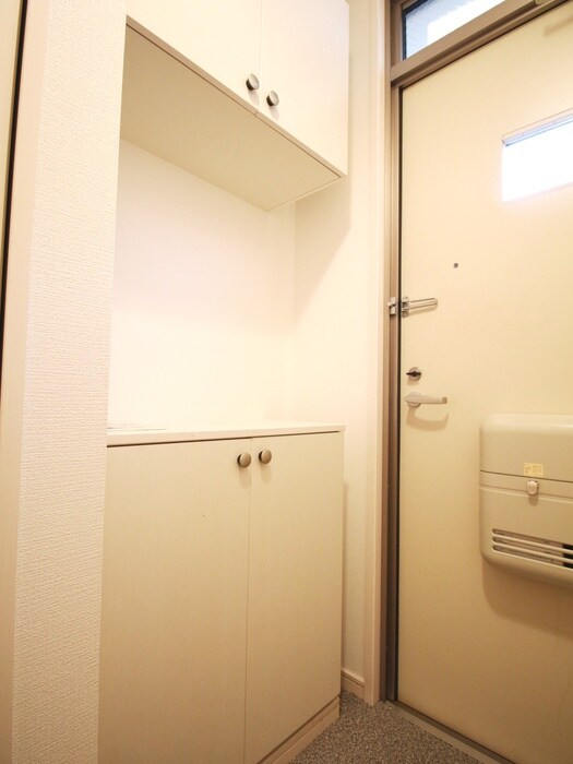 物件内観写真15　(靴箱)