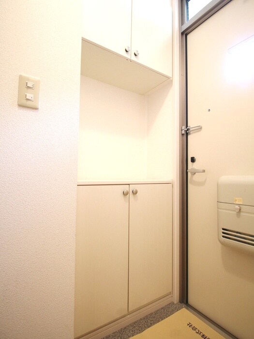 物件内観写真17　(靴箱)