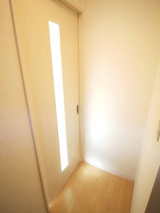 物件内観写真20　(廊下)