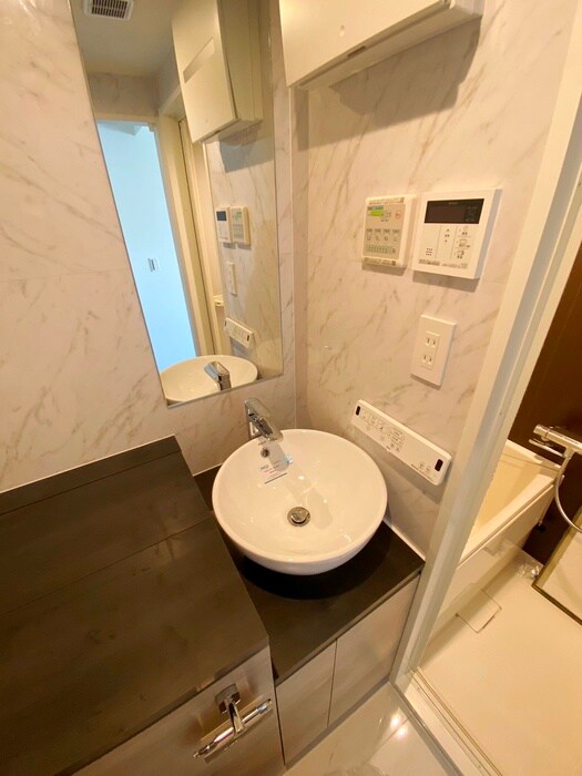 物件内観写真13　(洗面)