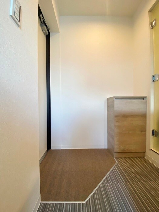 物件内観写真22　(玄関)