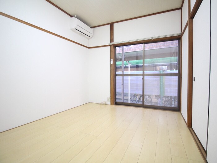 物件内観写真7　(居室)