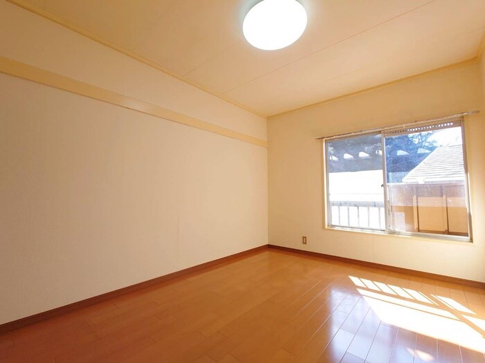 物件内観写真5　(居室)