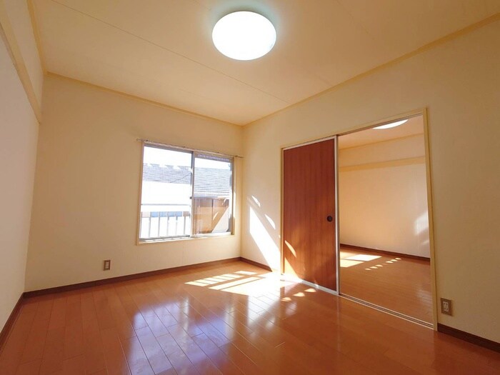 物件内観写真6　(居室)