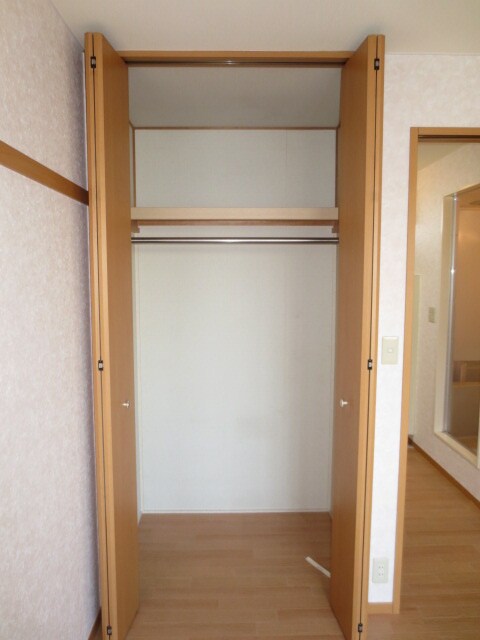 物件内観写真13　(収納)