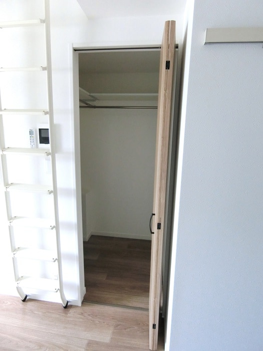 物件内観写真13　(収納)