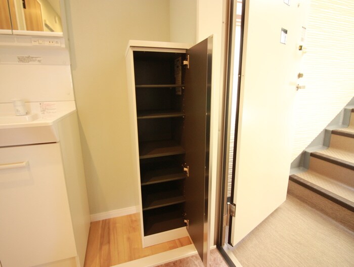 物件内観写真16　(靴箱)