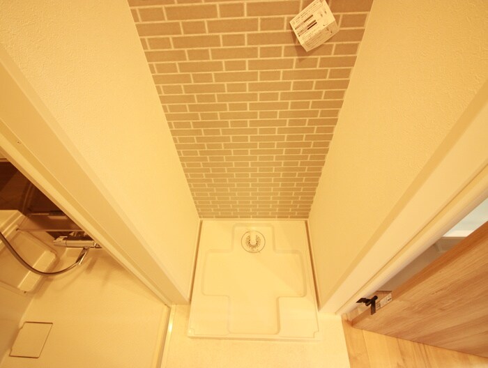 物件内観写真20　(洗濯機置場)