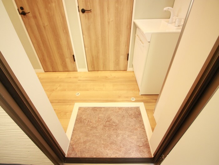 物件内観写真21　(玄関)