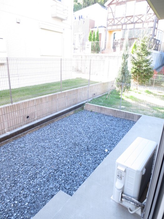 物件内観写真11　(室内からの展望)