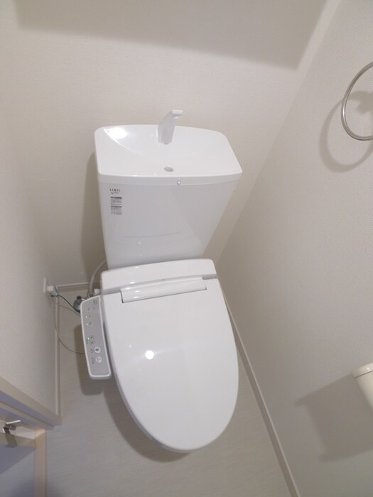 物件内観写真12　(トイレ)