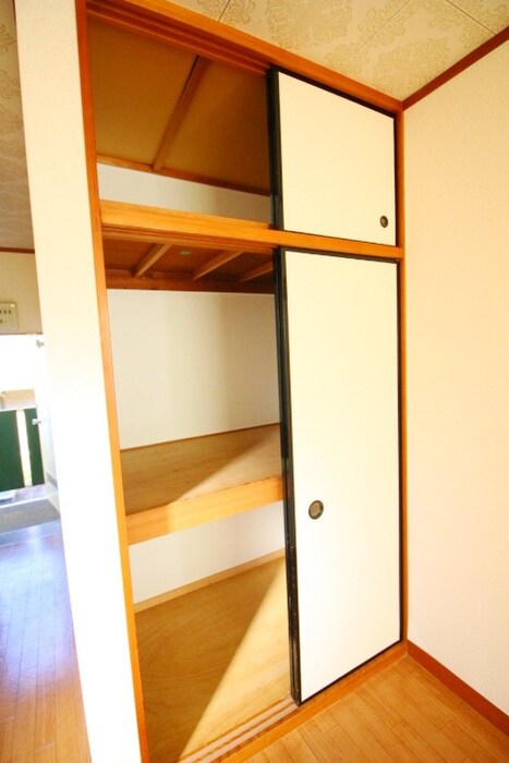 物件内観写真10　(収納)
