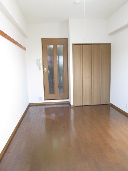 物件内観写真6　(居室)