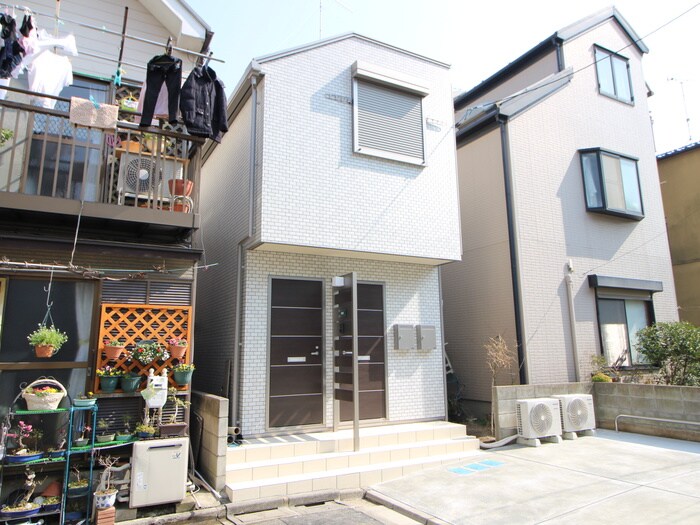 物件外観写真1　(外観写真)