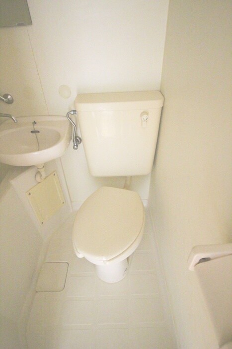 物件内観写真13　(トイレ)