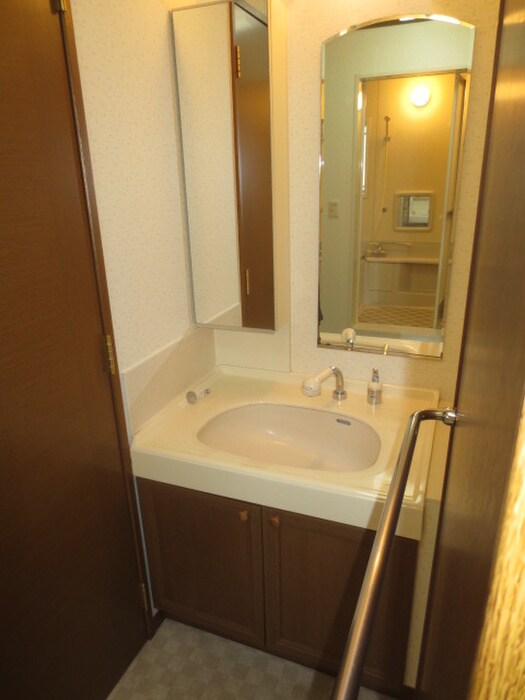 物件内観写真6　(洗面)