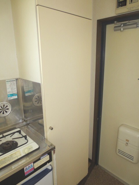 物件内観写真9　(収納)