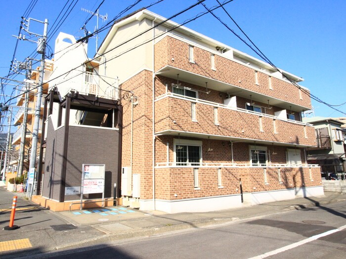 物件外観写真1　(外観写真)