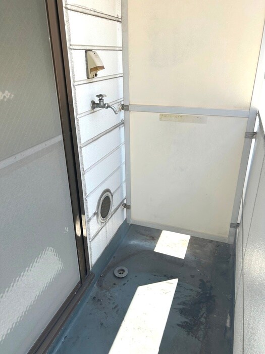 物件内観写真15　(洗濯機置場)