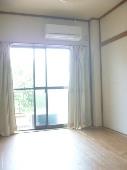 物件内観写真12　(居室)