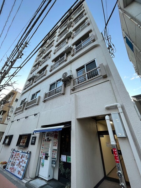 ﾐﾀｶ･ﾛｰﾔﾙﾏﾝｼｮﾝ（２０１）外観写真