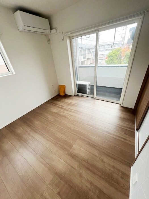 物件内観写真4　(居室)