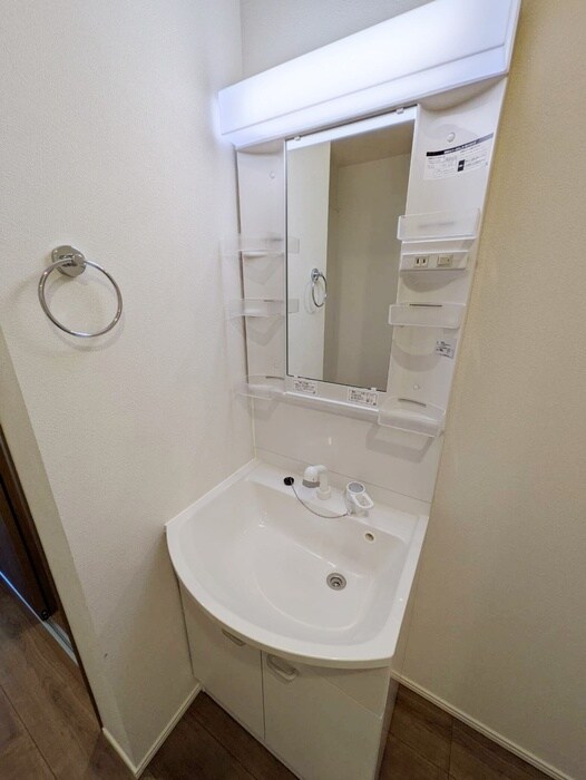 物件内観写真9　(洗面)