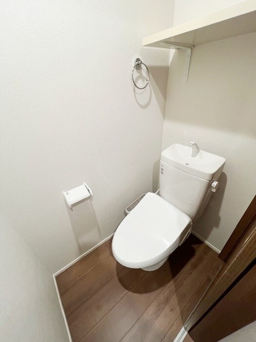 物件内観写真11　(トイレ)