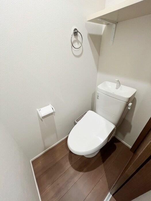 物件内観写真11　(トイレ)