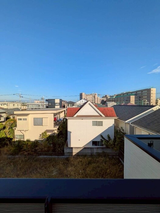 物件内観写真13　(室内からの展望)