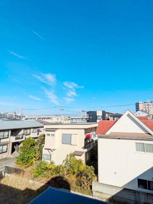 物件内観写真13　(室内からの展望)