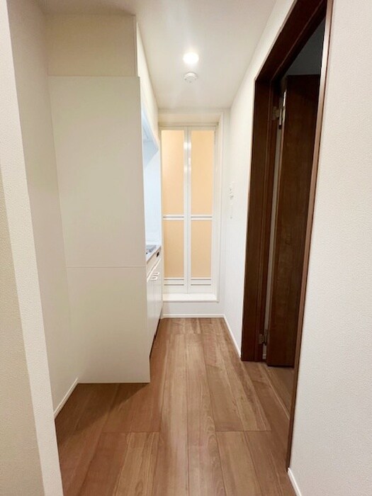 物件内観写真17　(廊下)