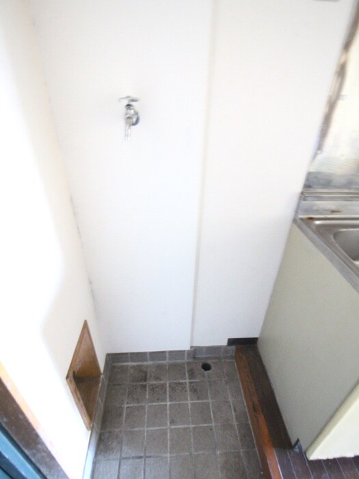 物件内観写真21　(洗濯機置場)