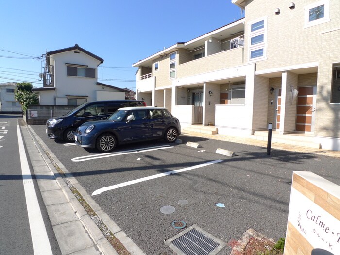 物件外観写真4　(エントランス部分)