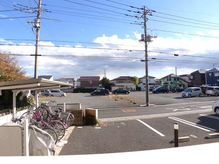 物件内観写真16　(室内からの展望)