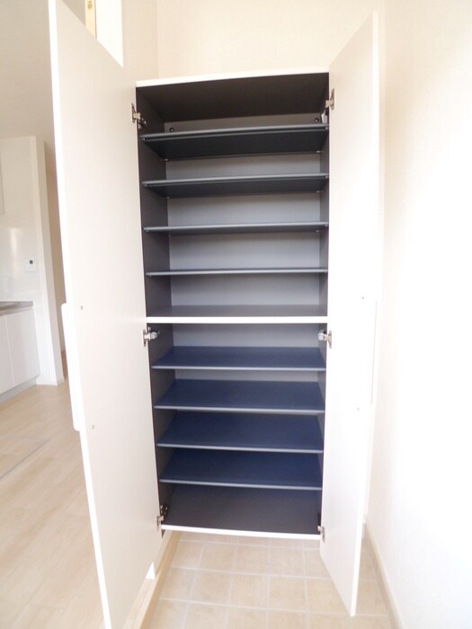 物件内観写真17　(靴箱)