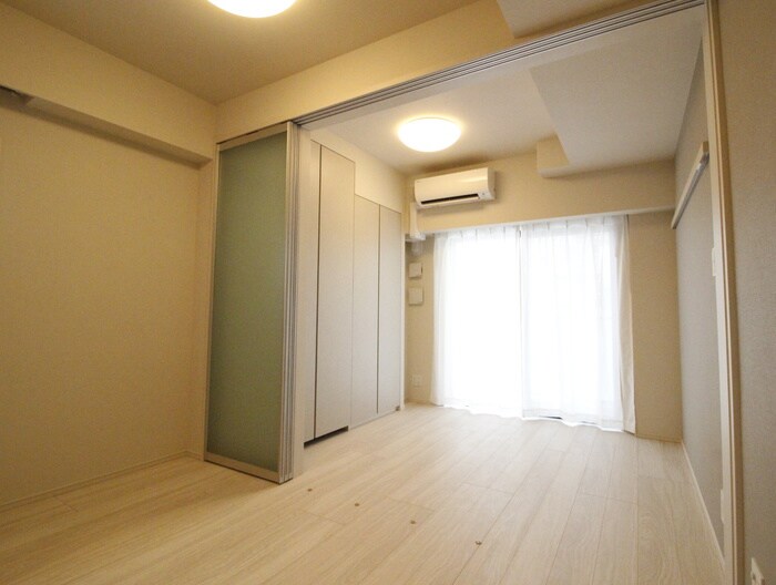 物件内観写真10　(居室)