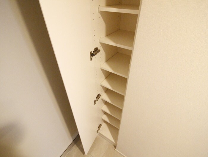 物件内観写真15　(靴箱)