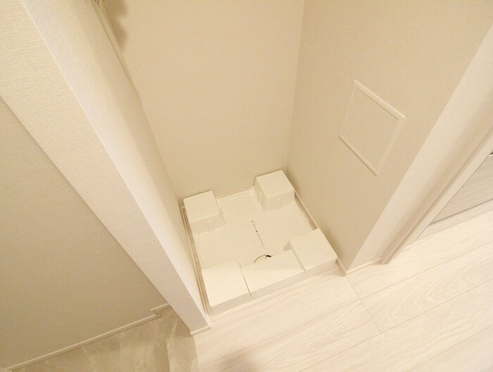 物件内観写真18　(洗濯機置場)