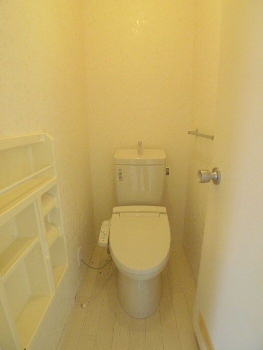 物件内観写真9　(トイレ)