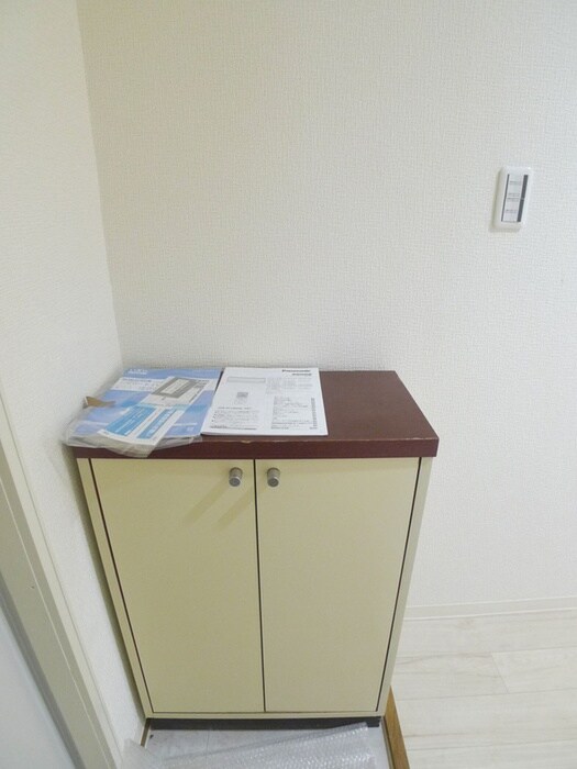 物件内観写真12　(廊下)