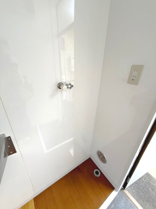 物件内観写真13　(洗濯機置場)