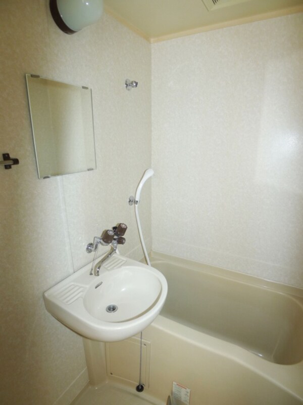 バス／シャワールーム等